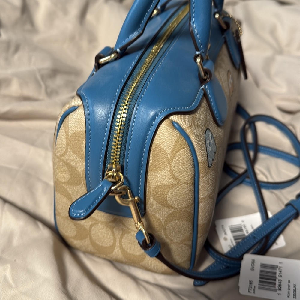 Coach PAC Man Exclusive Handbag / Crossbody with Pac-Man coin accessory pouch - Picture 5 of 13